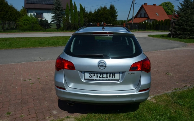 Opel Astra cena 26900 przebieg: 183000, rok produkcji 2012 z Przysucha małe 254